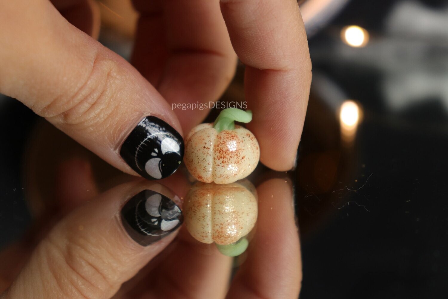 Pumpkin - Bronze (glows in the dark)