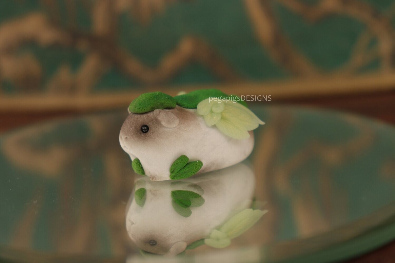 Plant-air pegapiggy | Moss