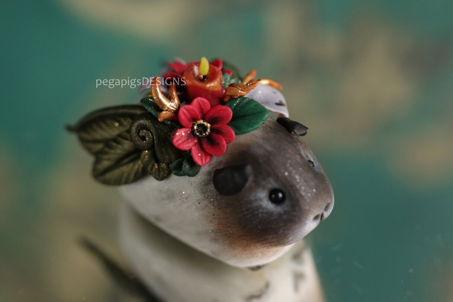 Dalmatian Floral Pegapiggy red/gold