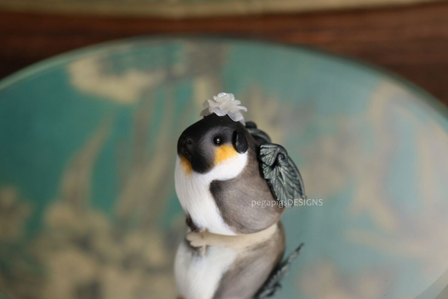 Pengapig With Ice Flower