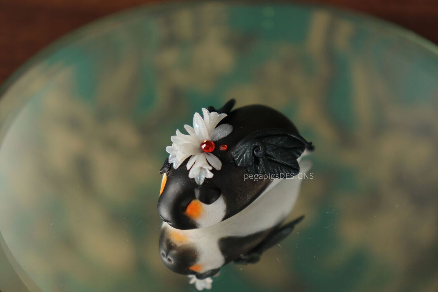 Sleeping Pengapig With Ice Flower
