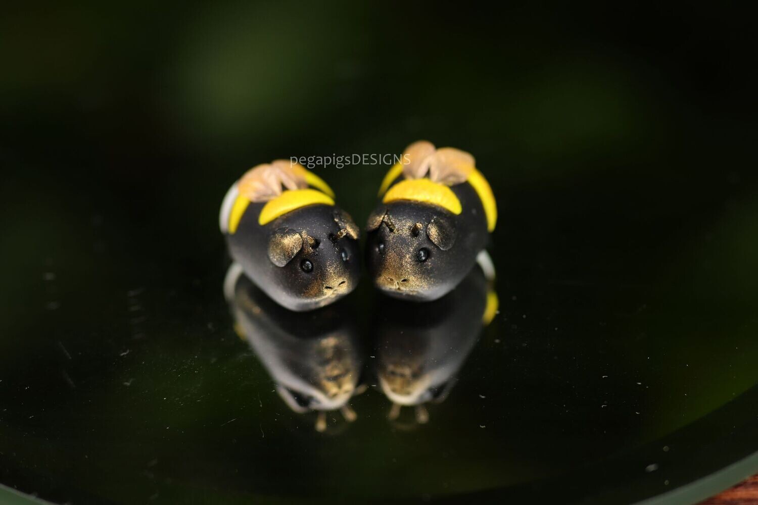 WeeWheeky "Bumblepig" pre-order | Choose