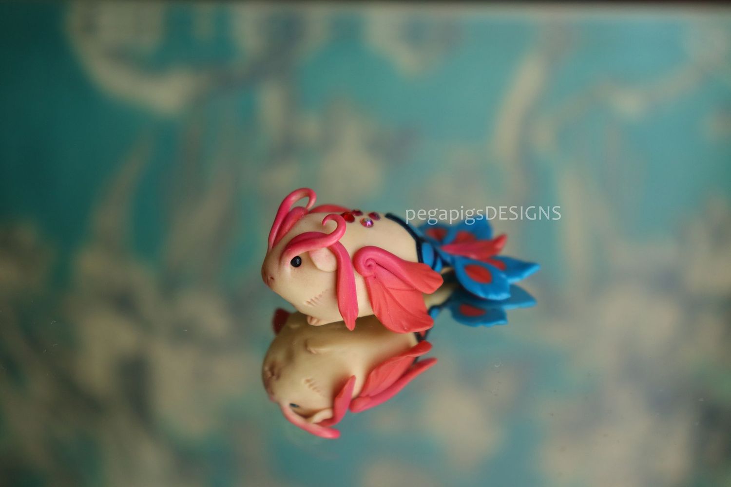 Mosaic - mermapig figurine