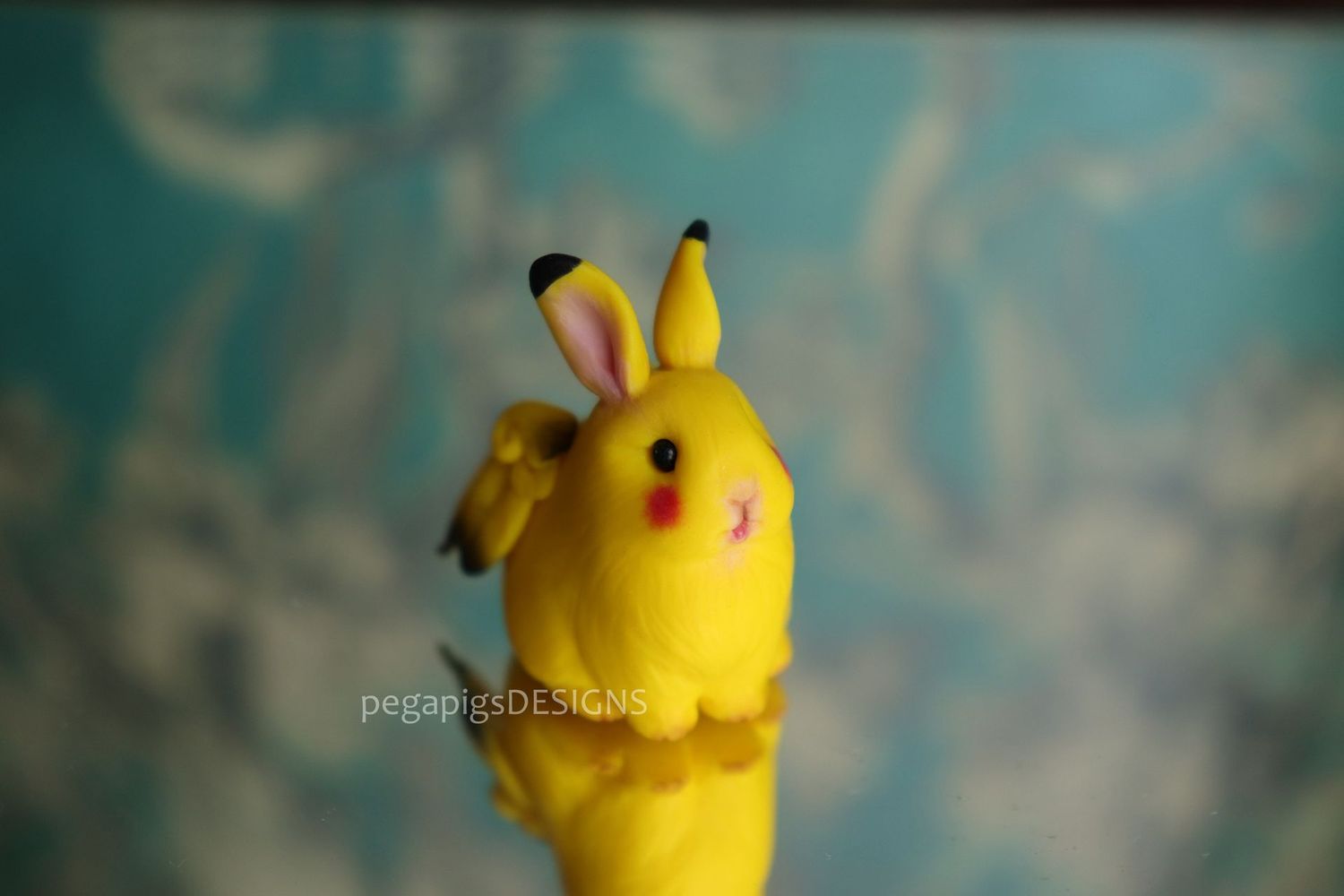 Yellow - pegabunny figurine