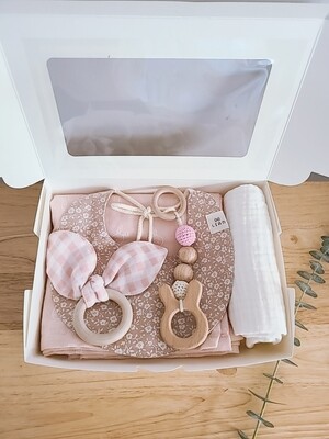 Baby gift box_ pink( 5 items)