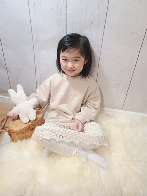 Flower lace skirt _ Kids Sweatshirt Flower lace skirt _ Kids Sweatshirt
