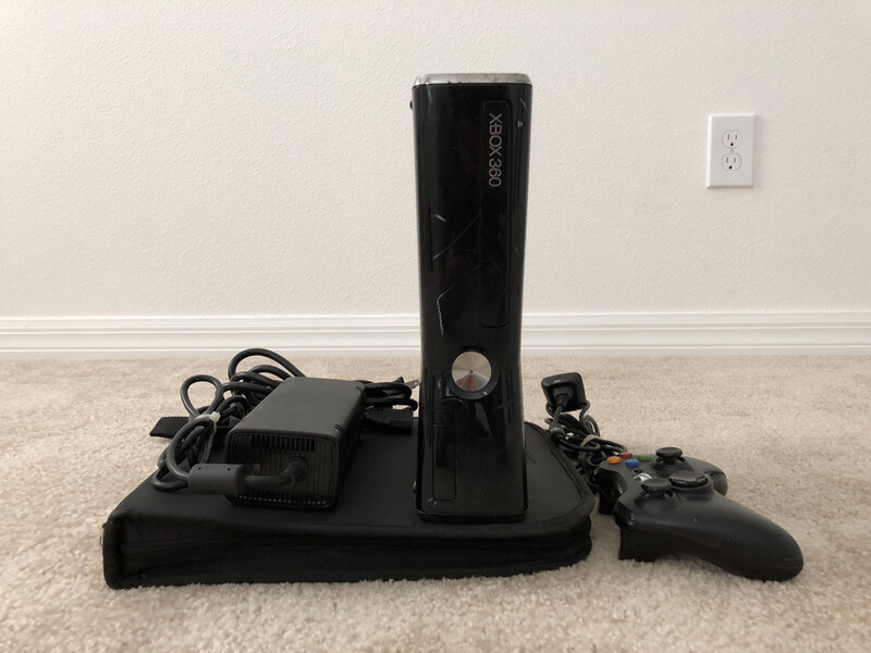 Xbox 360 modified + 50 games.