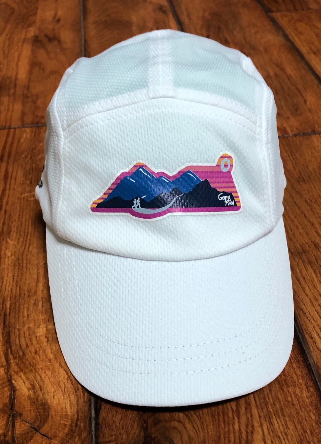Gotta Run Lifestyle Headsweats Race Hat White