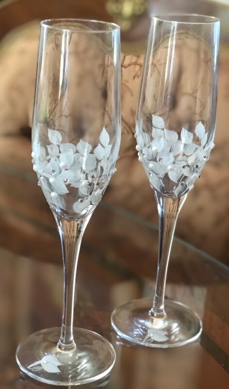 Hand Painted Leaf Design Crystal Champagne Flutes