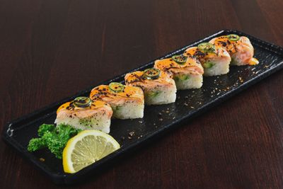 Salmon Oshi