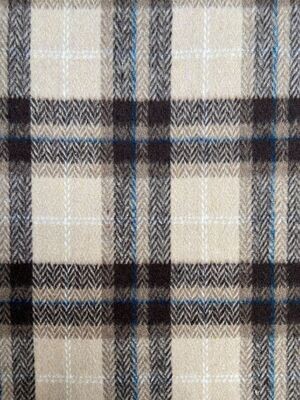 Snowdon 90% Polyester 10% Wool 148cm