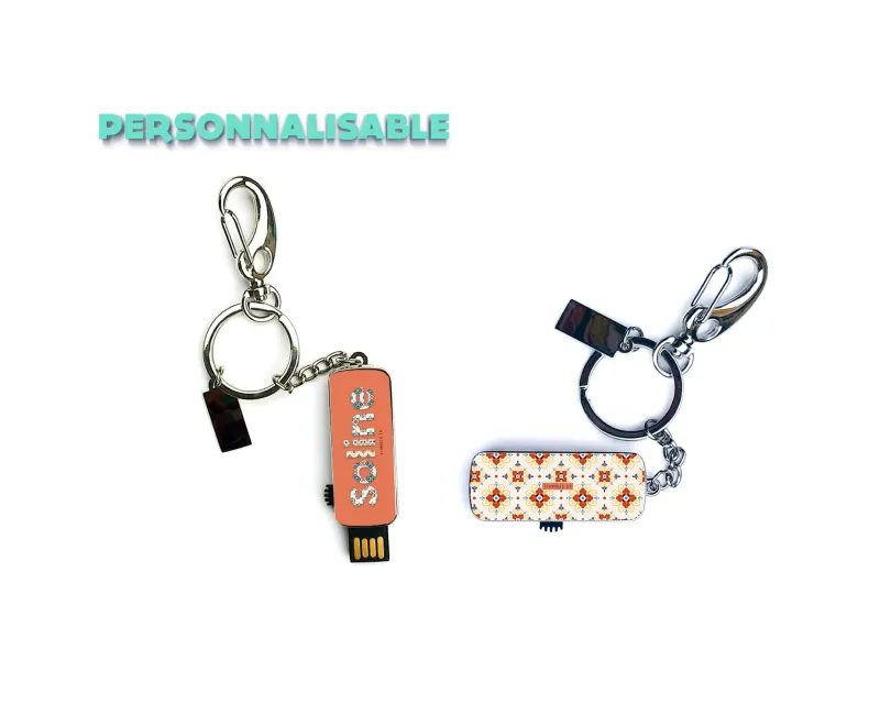 Clé USB porte-clé personnalisable 16 Go – Cadeau pratique et coloré, prénom au choix sur fond rouge, mosaïque multicolore, métal durable