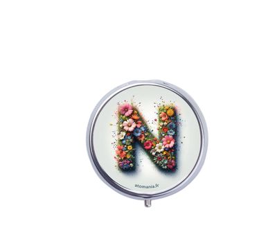 Cendrier de Poche « Initiale en Fleur » – L’Art de la Cigarette avec Élégance et Praticité ??