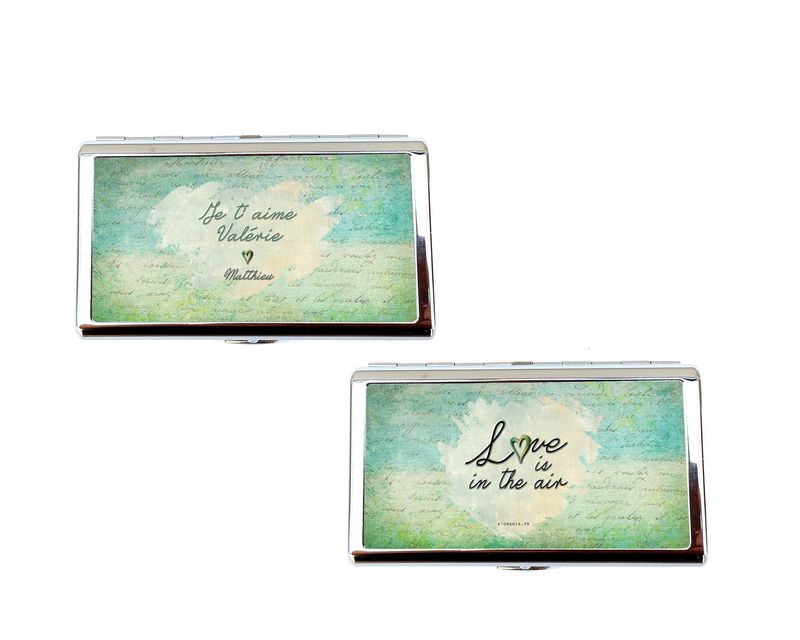? Étui à Cigarettes 'Love is in the Air' – Cadeau Romantique Personnalisé avec Vos Prénoms, Design Raffiné pour Amoureux