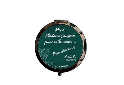 Miroir de poche personnalisé – Un cadeau de gratitude pour les personnes qui ont pris soin de votre enfant