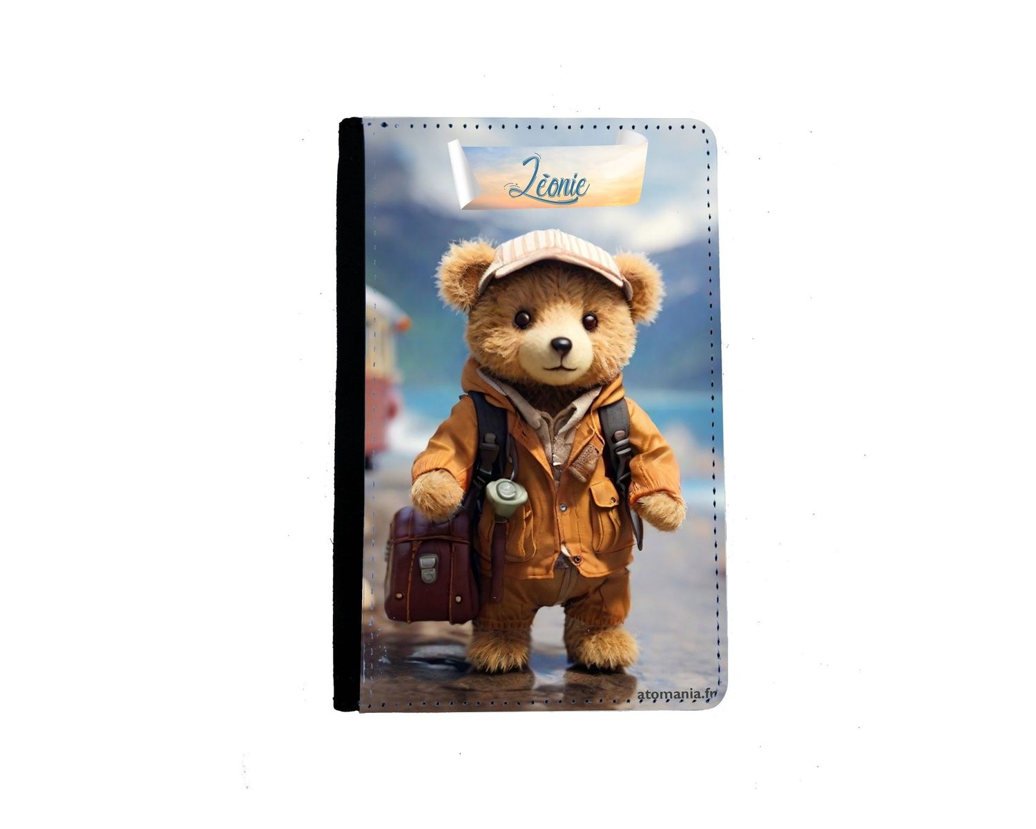 ? Étui de Passeport Personnalisable pour Enfant – Petit Ours Voyageur ?