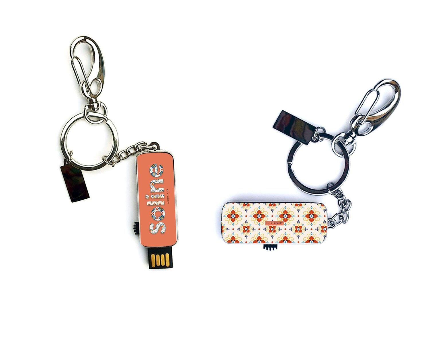 Clé USB porte-clé personnalisable – Prénom sur fond rouge & mosaïque multicolore ?