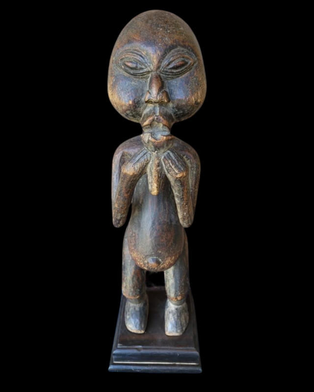 Pende Statue / Central Africa
