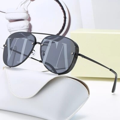 Letter sunglasses