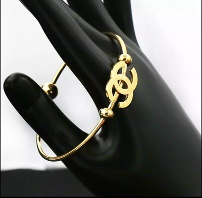 Gold plated adjustable bracelet