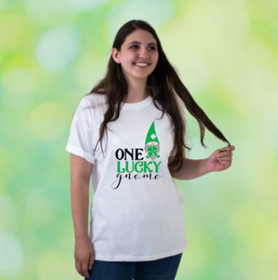 One Lucky Gnome Women&#39;s St. Patrick&#39;s Day Graphic Tee