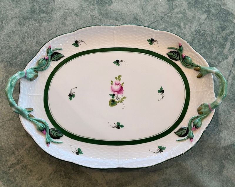 HEREND &quot;Rose de Vienne&quot; plateau oval, 1976 /150ème