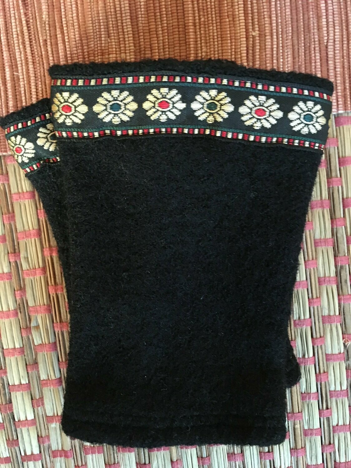 Pulswärmer schwarz Indien Style