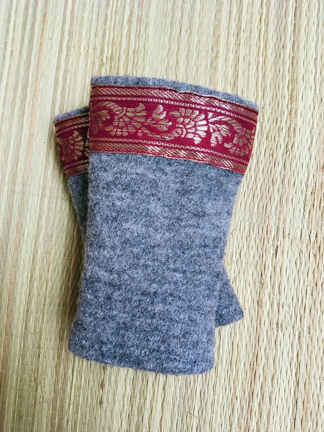 Pulswärmer  grau Indien Style