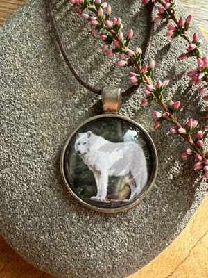 Kettenanhänger Weißer Wolf