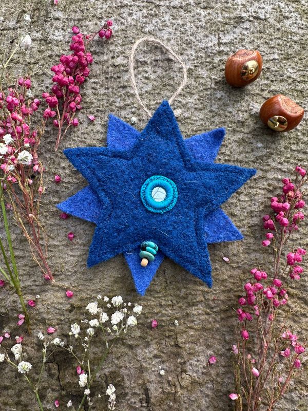 Weihnachtsstern mit Türkis Weihnachtsstern mit Türkis