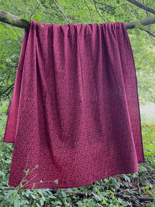Rotes Leopardenlungi Rotes Leopardenlungi