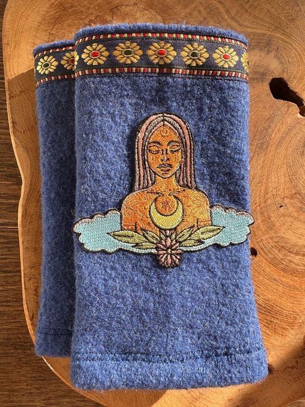 Mondfrau Pulswärmer