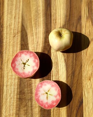 Organic Apples | Pink Pearl 20# Box