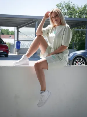 Feliz Retro Oversize Longshirt Unsisex