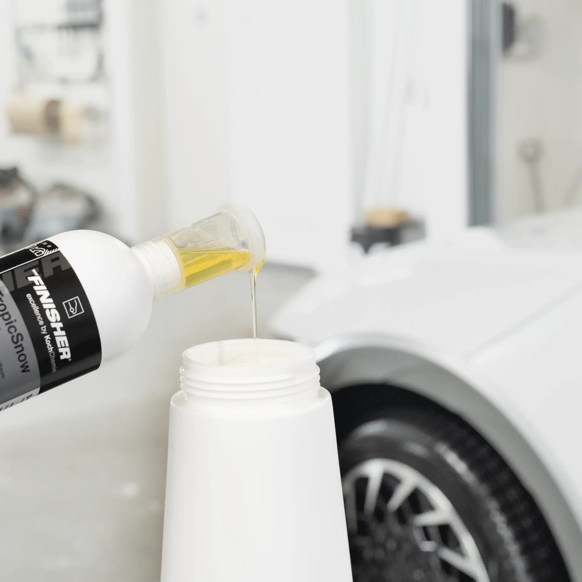 THE FINISHER TropicSnow 500ml – Snow Foam – pH-neutraler Reinigungsschaum mit fruchtig, tropischem Duft