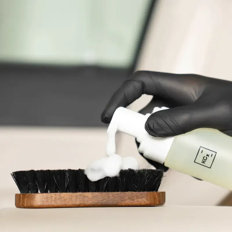 COLOURLOCK Leather Cleaner strong