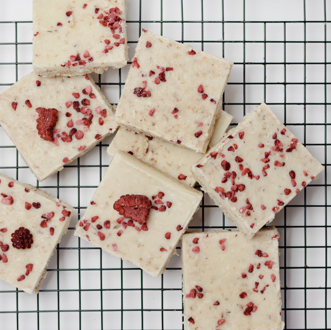 Kokos-Himbeer-Riegel vegan &amp; glutenfrei &amp; ohne raffinierten zucker