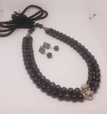 Sreevee handmade Grey Pearl bead necklace set for Girls and Women