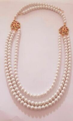 pearl necklace