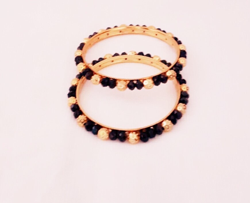 Sreevee handmade Black beaded bangle set for Girls and Women