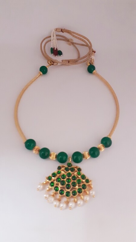 Sreevee handmade Green Kemp pendant necklace for Girls and women