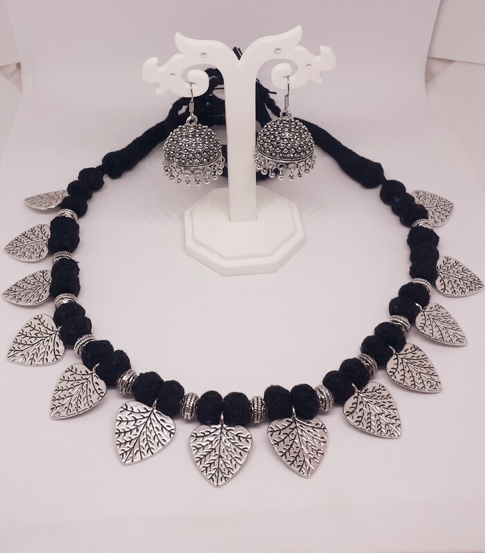 Sreevee handmade Black cotton bead thread necklace set for Girls and Women