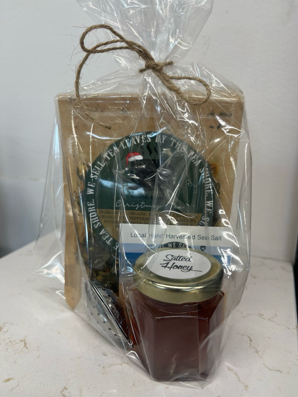 Gift Set Christmas Tea 2 Oz Salted Honey Tea Steeper Gift Set Christmas Tea 2 Oz Salted Honey Tea Steeper
