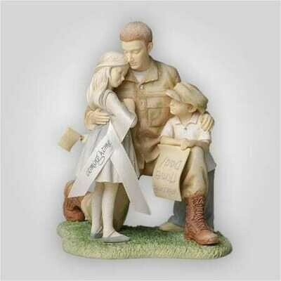 'Coming Home' Soldier Family Figurine