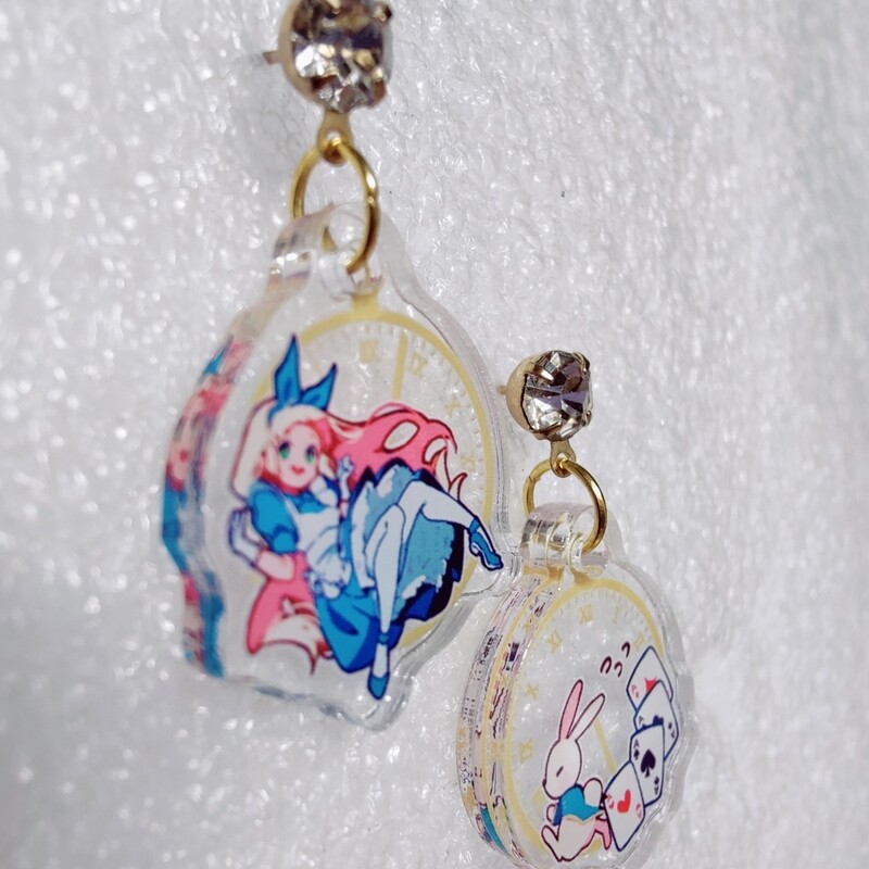 Alice Assymetical Earrings