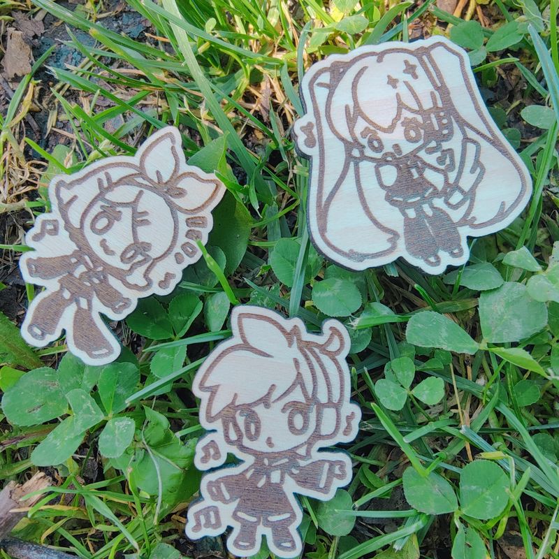 Vocaloid Wooden Pin