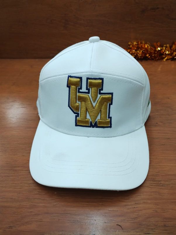 GORRA UNAM© UM 3D
