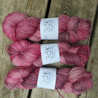 Merino, Silk, Cashmere fingering yarn - Farie rose  colour