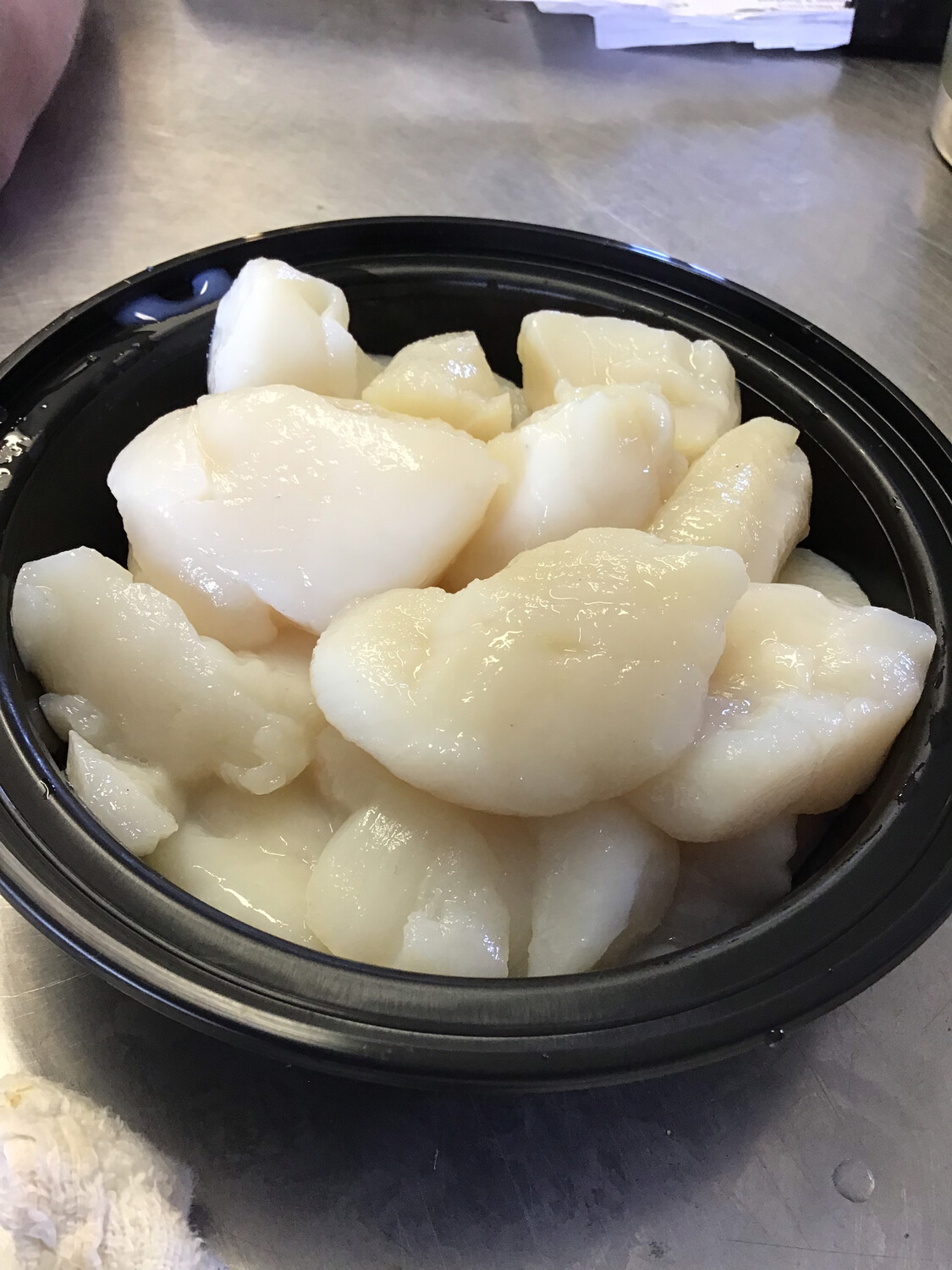 Fresh Sea Scallops - 1/2 lb.