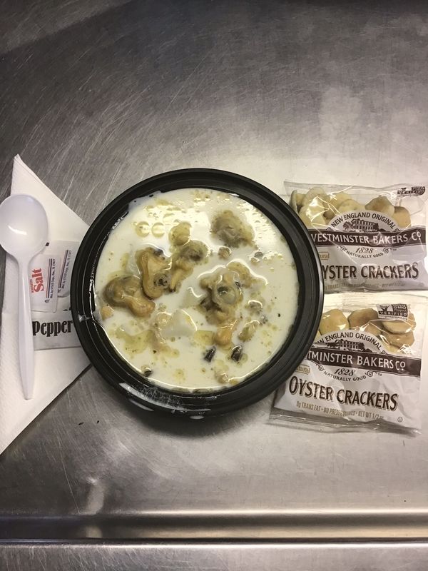 Clam Chowder (16oz)